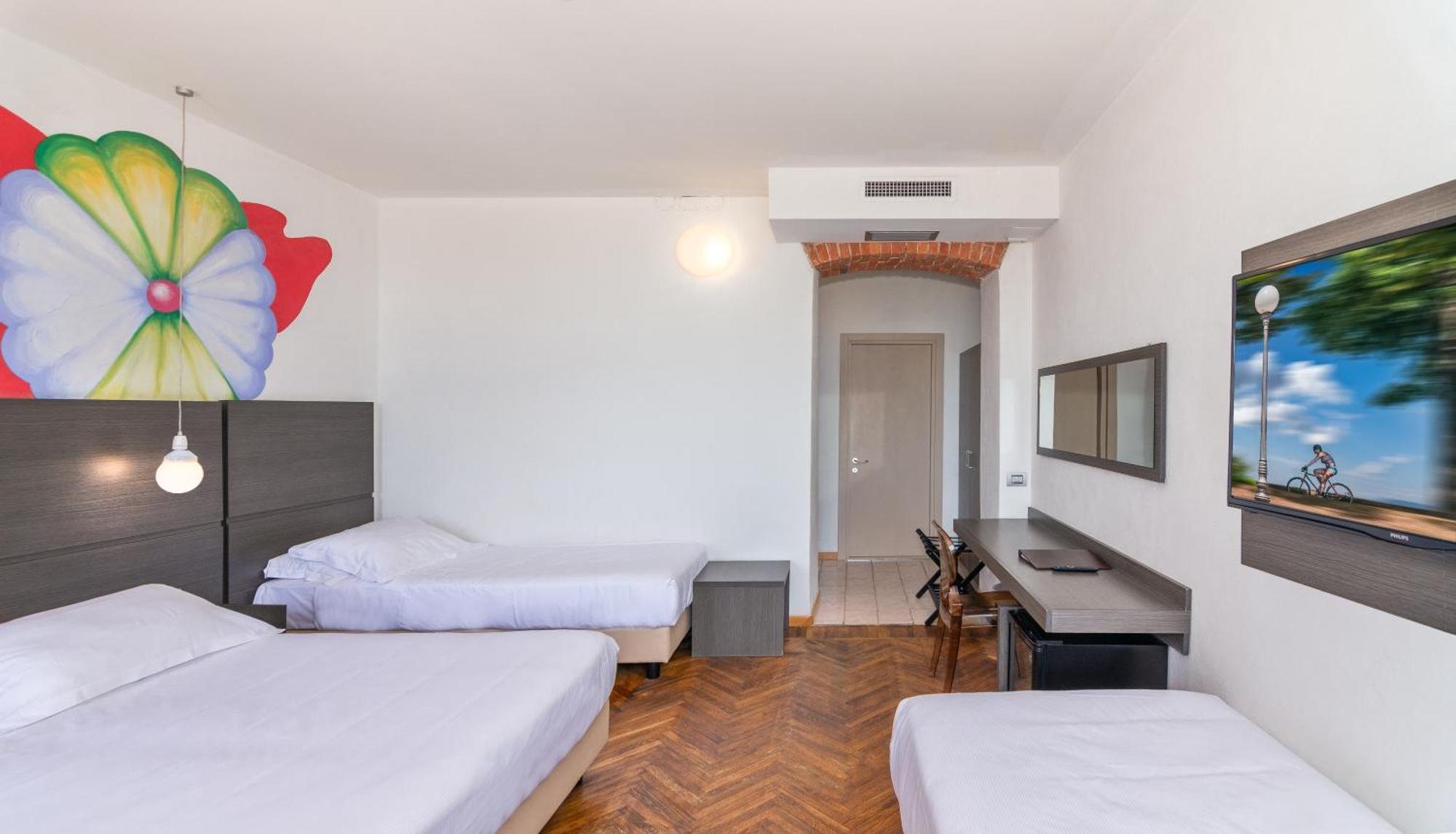 Hotel Tirreno Marina di Massa Ngoại thất bức ảnh