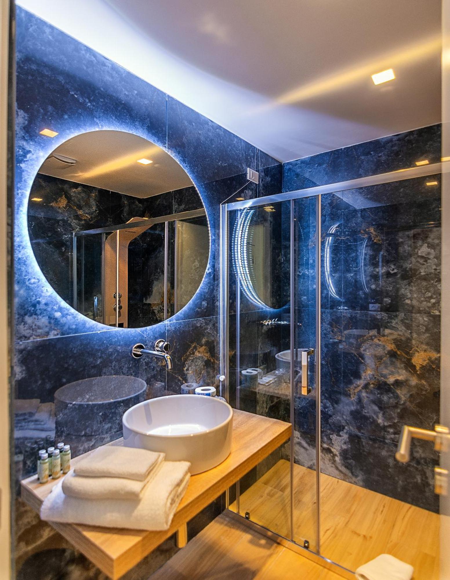 Hotel Tirreno Marina di Massa Ngoại thất bức ảnh