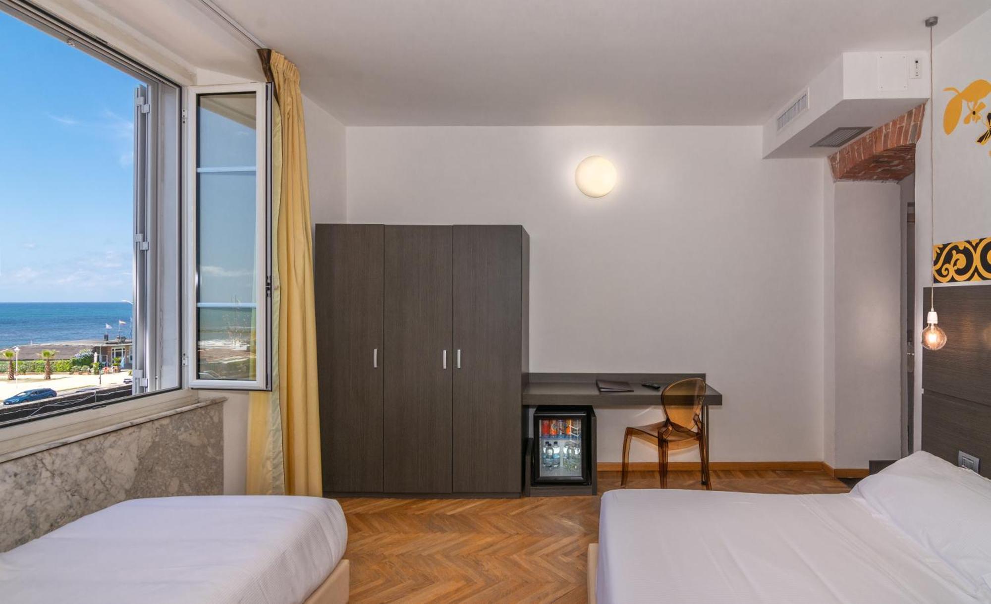 Hotel Tirreno Marina di Massa Ngoại thất bức ảnh