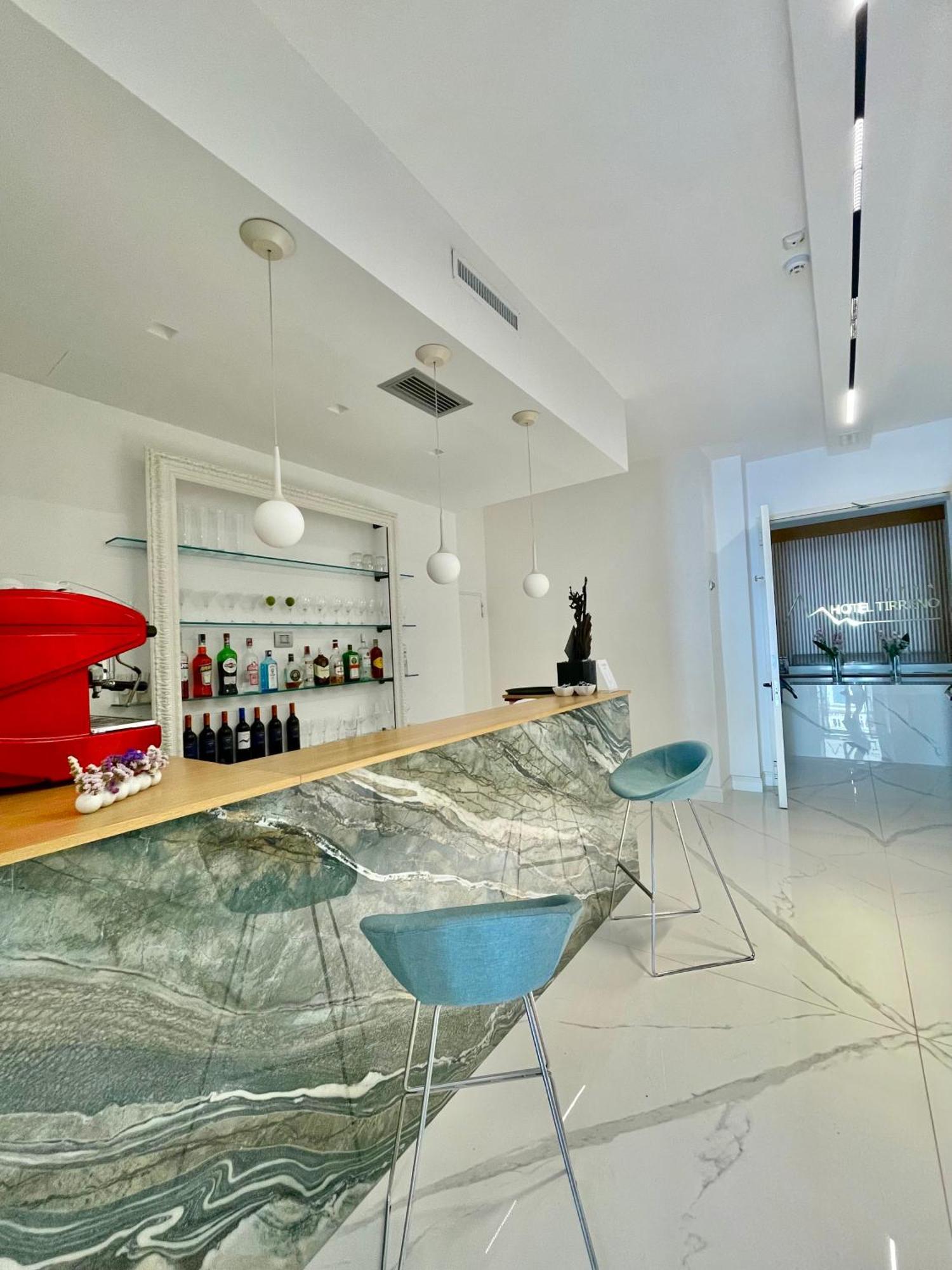 Hotel Tirreno Marina di Massa Ngoại thất bức ảnh
